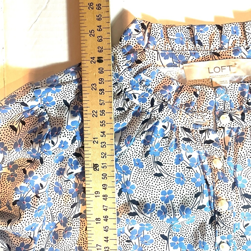 “LOFT Blue Floral Tie Neck Blouse Romantic Boho Cottagecore” Sz. Small - Picture 7 of 12